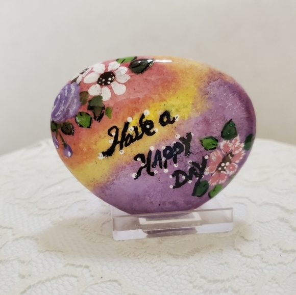 Hand painted Rainbow Word Rock with Daisies and "Have a Nice Day" - Picture 6 of 7